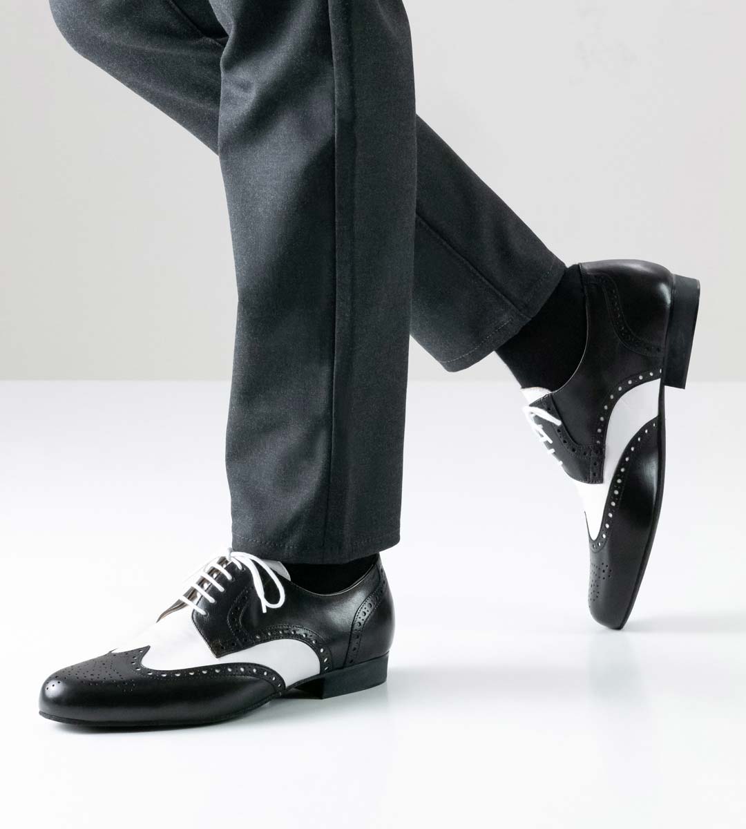 Tango Herrentanzschuh von Werner Kern in schwarz-weiss